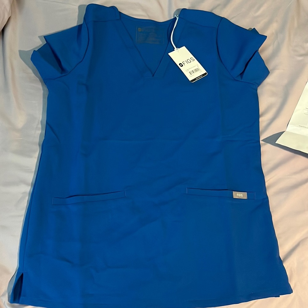 Women's Royal Blue Casma™ - Three-Pocket Scrub Top - XS / Royal Blue